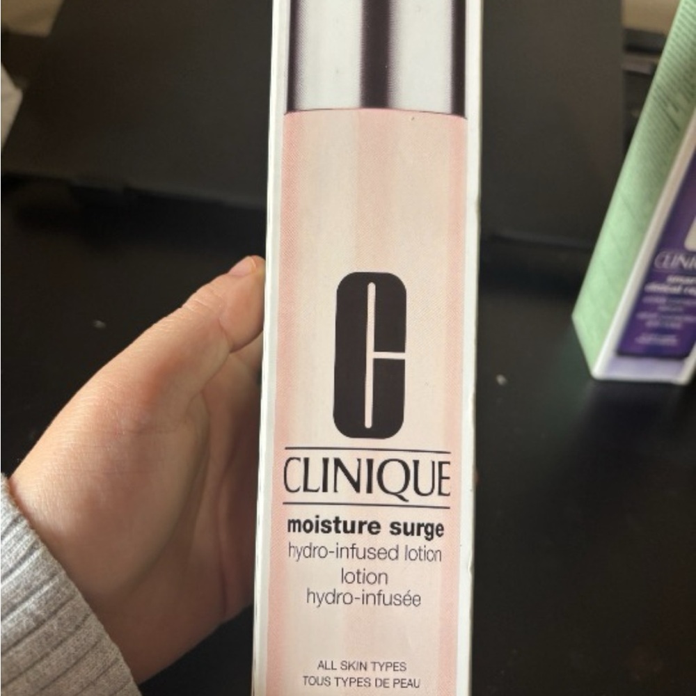 Clinique Moisture Surge Hydro-Infused Lotion 200ml